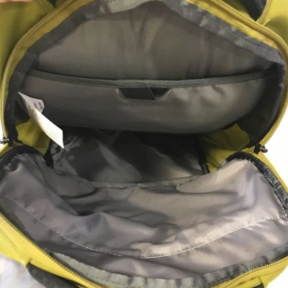 The North Face Jester Backpack, Green, One Size - Picture 6 of 7